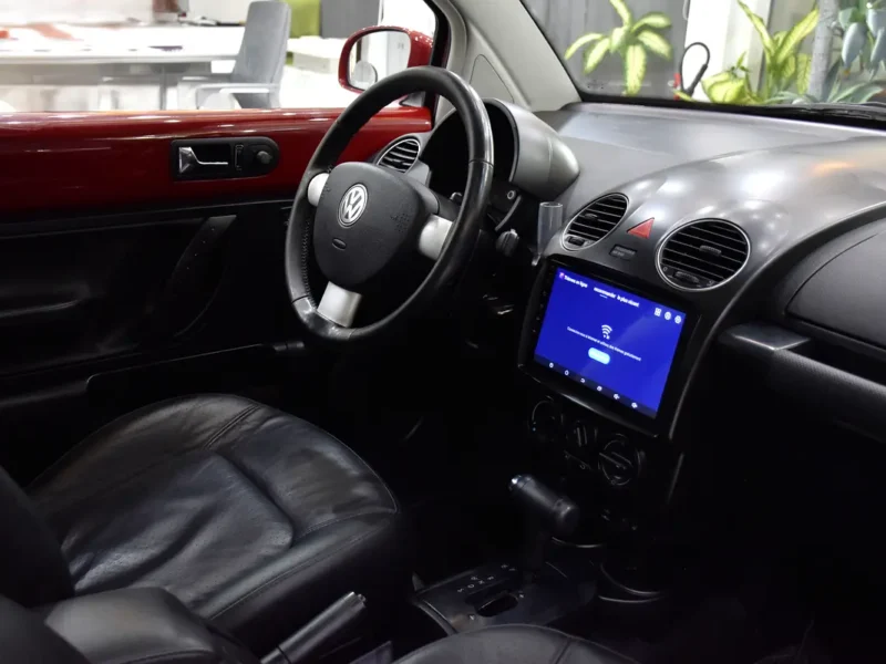 2009 Volkswagen Beetle SE 4 Cylinders Petrol Engine Red Black Coupe Japanese Specs