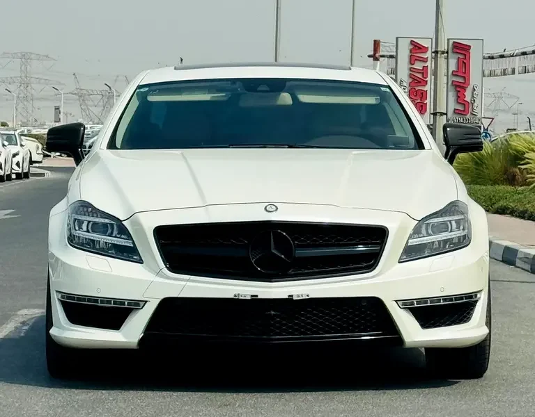 2011 Mercedes-Benz CLS-Class CLS 63 AMG 8 Cylinders Petrol Engine White Beige Sedan