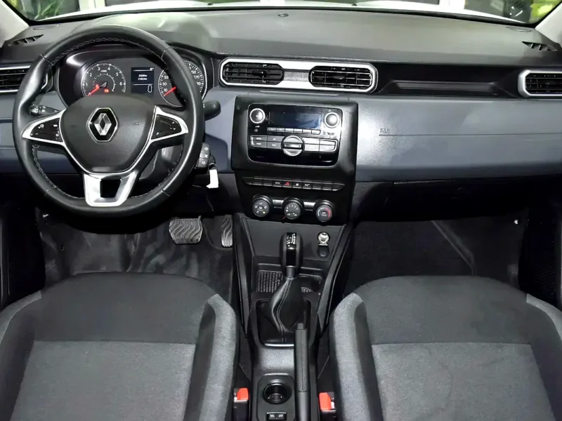 2025 Renault Duster Comfort 4 Cylinders Petrol Engine Grey Black SUV GCC Specs