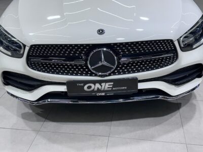 2019 Mercedes-Benz GLC 300 2.0 Litres 4 Cylinders Petrol Engine White Red SUV US Specs