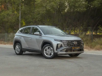 2025 Hyundai Tucson Smart 2.0 Litres 4 Cylinders Petrol Engine Silver Black SUV GCC Specs