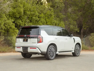 2026 Nissan Patrol LE Platinum City 3.5 Litres 6 Cylinders Petrol Engine White Red SUV GCC