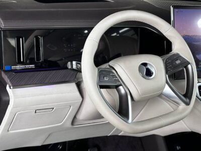 2025 DENZA N9 FLAGSHIP 2.0 Litres 4 Cylinders Hybrid Engine Silver Beige SUV Chinese Specs