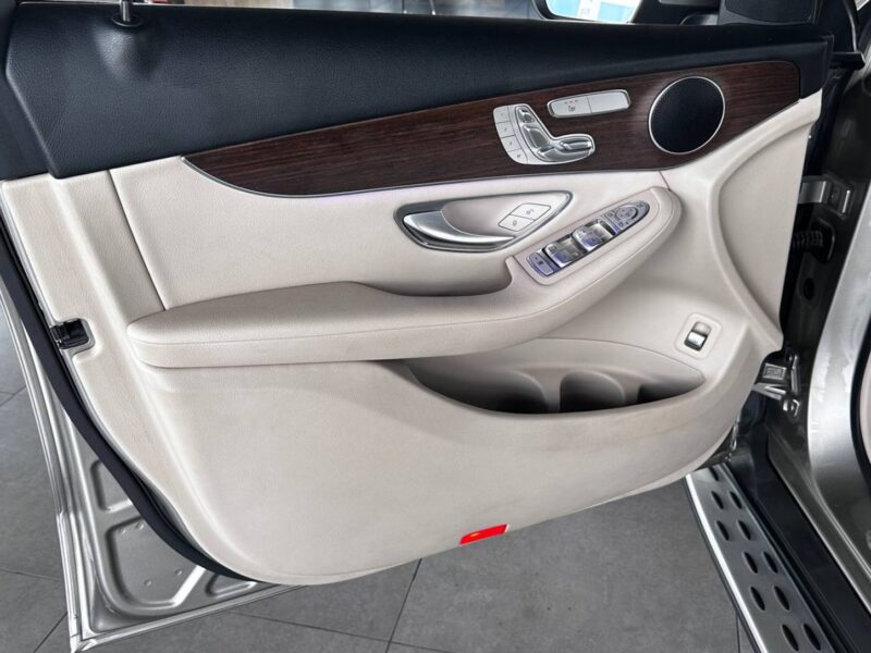 2022 Mercedes-Benz GLC 300 2.0 Litres 4 Cylinders Petrol Engine Gold Beige SUV US Specs