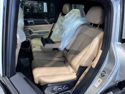 2025 BYD LEOPARD 8 2.0 Litres 4 Cylinders Petrol Engine Gold Beige SUV Chinese Specs