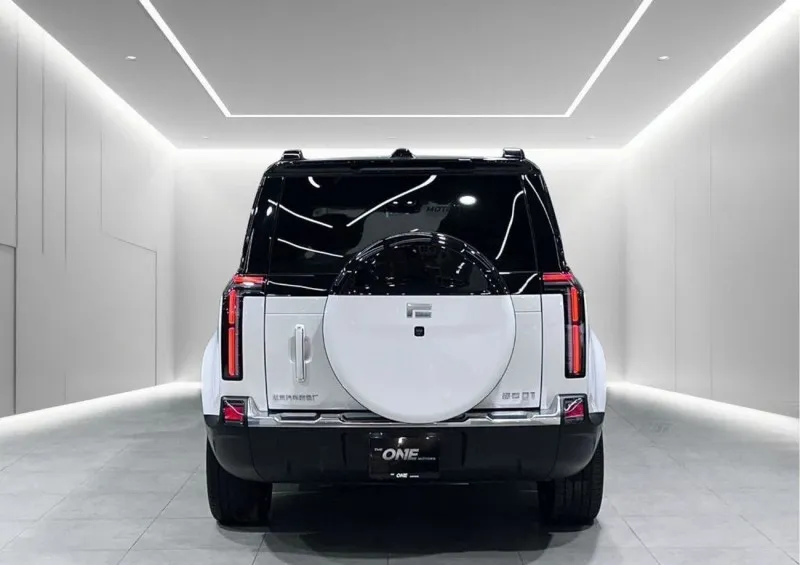 2025 ROX 01 1.5 Litres 4 Cylinders Hybrid Engine White Orange SUV Automatic