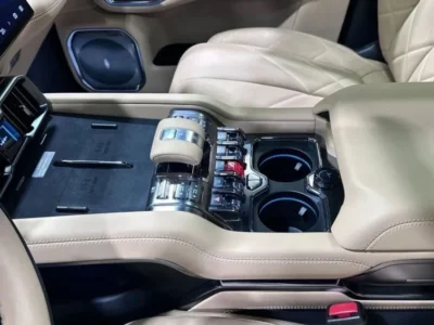 2025 BYD LEOPARD 1.5L 4 Cylinders Hybrid Engine Black Beige SUV Chinese Specs