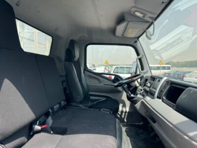 2021 Mitsubishi Canter Manual 14FT 4.2 Litres 4 Cylinders Diesel Engine White Black Truck