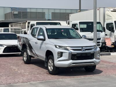 2020 Mitsubishi L200 4X4 2.4 Litres 4 Cylinders Petrol Engine Silver Grey Pickup Truck Manual