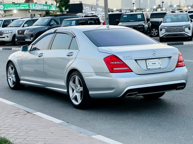 2013 Mercedes-Benz S-Class S 550 8 Cylinders Petrol Engine Silver Black Sedan Japanese Specs