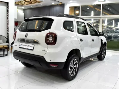 2025 Renault Duster Comfort 4 Cylinders Petrol Engine White Black SUV GCC Specs