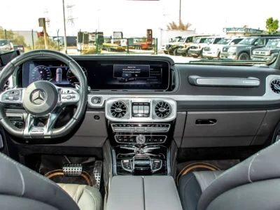 2022 Mercedes-Benz G-Class G 63 AMG 4.0L Bi-turbo V8 Petrol Engine White Black SUV