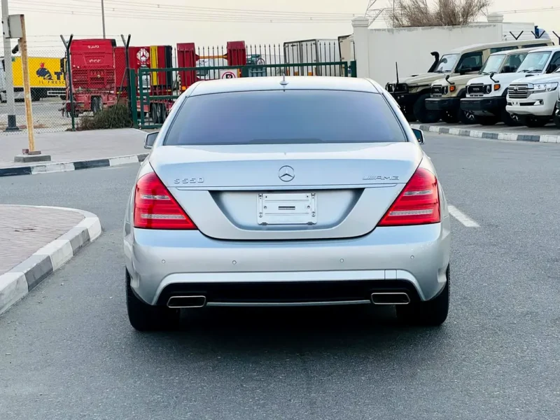 2013 Mercedes-Benz S-Class S 550 8 Cylinders Petrol Engine Silver Black Sedan Japanese Specs