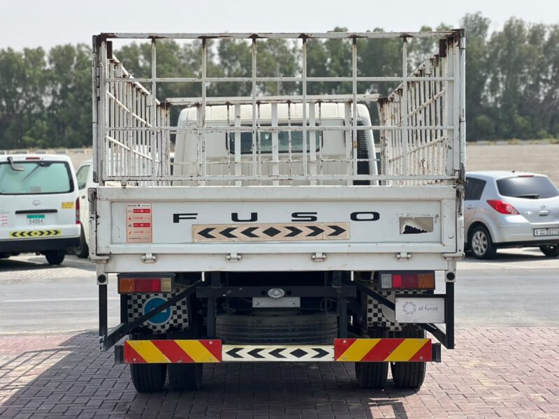 2021 Mitsubishi Canter Manual 14FT 4.2 Litres 4 Cylinders Diesel Engine White Black Truck