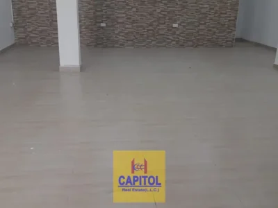 1,050 sqft ROAD FACING STORAGE WAREHOUSE WITH PRIVATE WASHROOM INSIDE