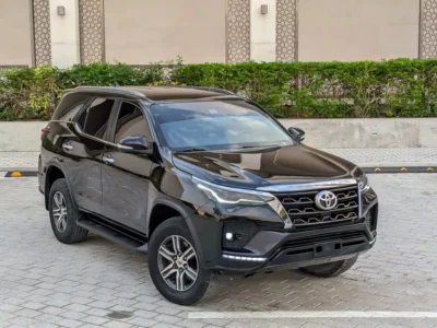 2017 Toyota Fortuner EXR Facelifted 2025 4.0L V6 Petrol Engine Black Brown SUV GCC Specs