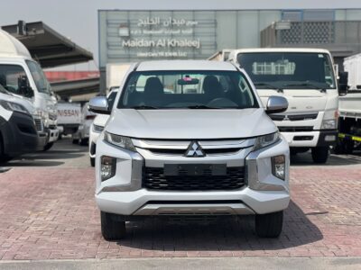 2020 Mitsubishi L200 4X4 2.4 Litres 4 Cylinders Petrol Engine Silver Grey Pickup Truck Manual