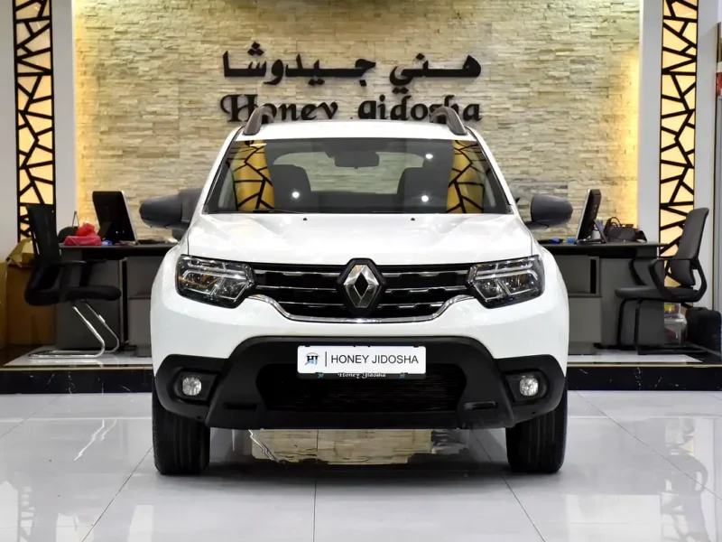 2025 Renault Duster Comfort 4 Cylinders Petrol Engine White Black SUV GCC Specs