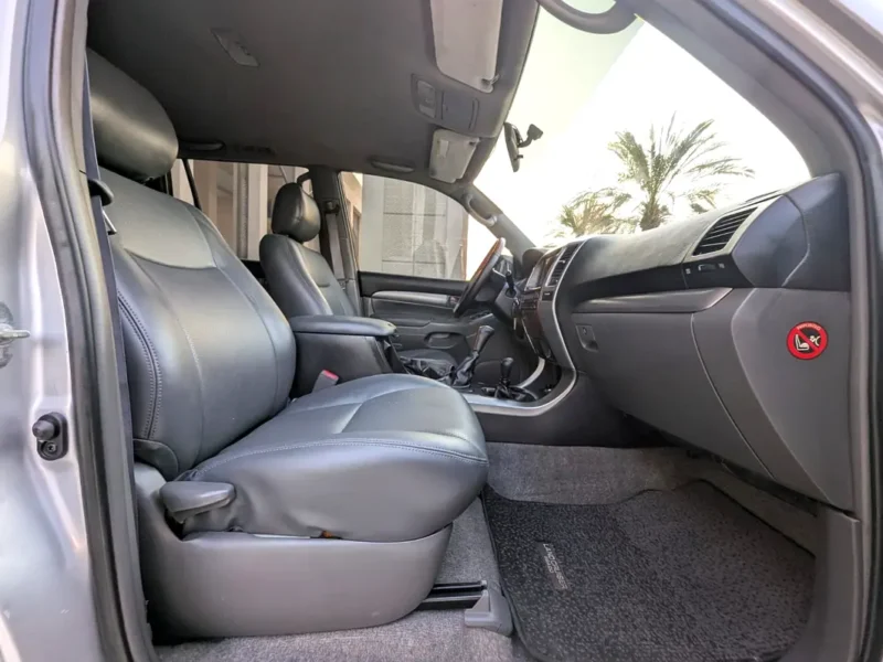 2008 Toyota Prado GX 2.7 Litres 4-Cylinder Petrol Engine Silver Black SUV GCC Specs