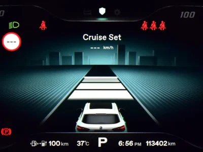 2021 MG HS Luxury 4 Cylinders Plug-in Hybrid Engine Red Black SUV GCC Specs Automatic