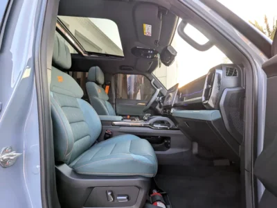 2025 Jetour T2 Luxury 4 Cylinders Petrol Engine Grey Green SUV GCC Specs Excellent Condition