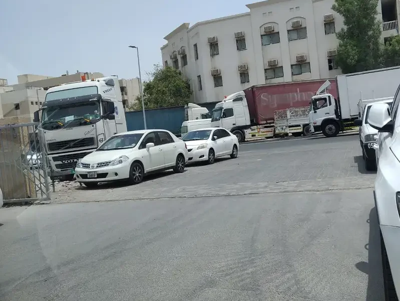 250 SQFT Ground Floor Ready to Move Storage Warehouse Al Quoz 4