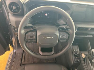 2027 TOYOTA FJ Cruiser 2.7 Litres 4 Cylinders Petrol Engine Grey Black SUV GCC Specs