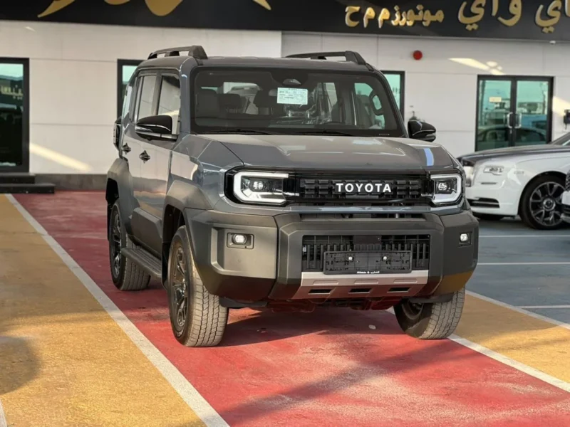 2027 TOYOTA FJ Cruiser 2.7 Litres 4 Cylinders Petrol Engine Grey Black SUV GCC Specs