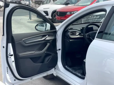 2025 BYD Destroyer 05 55 Luxury Edition DM-i Plug-in Hybrid 4 Cylinders Engine White Beige Sedan