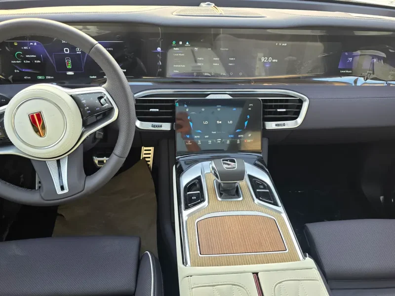 2025 Hongqi E-HS9 EV White-White Luxury Electric SUV European Specs Automatic 550 - 650 KM