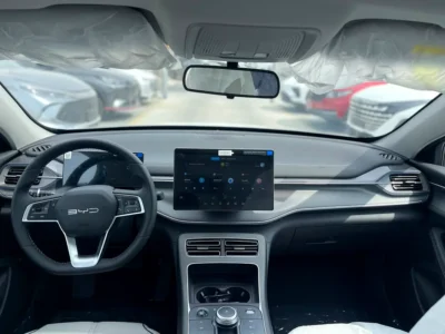 2025 BYD Destroyer 05 55 Luxury Edition DM-i Plug-in Hybrid 4 Cylinders Engine White Beige Sedan