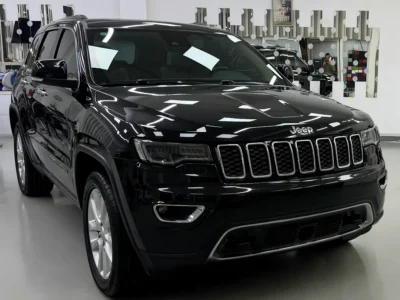 2017 Jeep Grand Cherokee Limited 6 Cylinders Petrol Engine Black Beige SUV GCC Specs Automatic