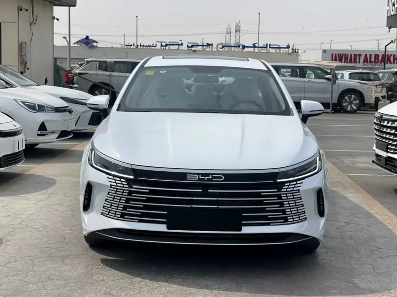 2025 BYD Destroyer 05 55 Luxury Edition DM-i Plug-in Hybrid 4 Cylinders Engine White Beige Sedan