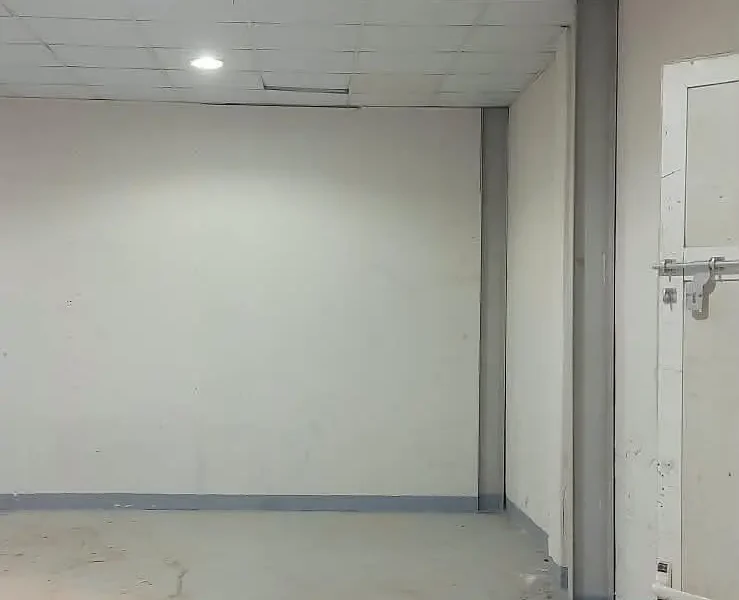 1,050 sqft LARGE GROUND FLOOR FUNCTIONAL STORAGE WAREHOUSE IN AL QUOZ 3