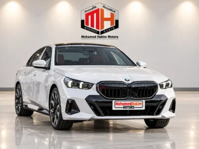 2027 BMW 530i M Sport Pro 2.0L TwinPower Turbo 4 Cylinder Petrol Engine White Burgundy Sedan