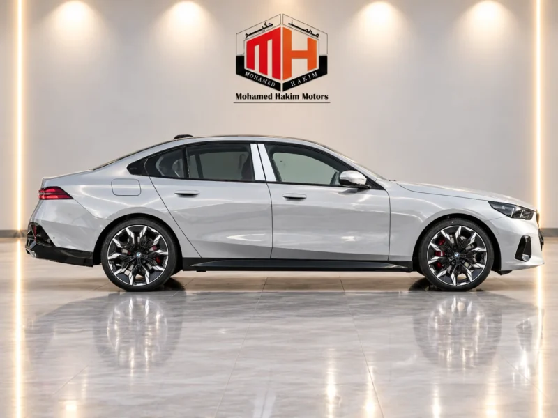 2027 BMW 530i M Sport Pro 2.0L TwinPower Turbo 4 Cylinder Petrol Engine Silver Burgundy Sedan