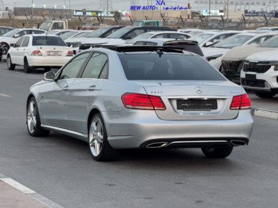 2014 Mercedes-Benz E300 3.5-liter V6 Petrol Engine Silver Black Sedan NEAT AND CLEAN CAR