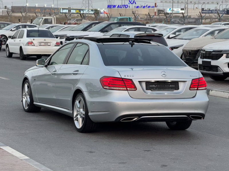 2014 Mercedes-Benz E300 3.5-liter V6 Petrol Engine Silver Black Sedan NEAT AND CLEAN CAR