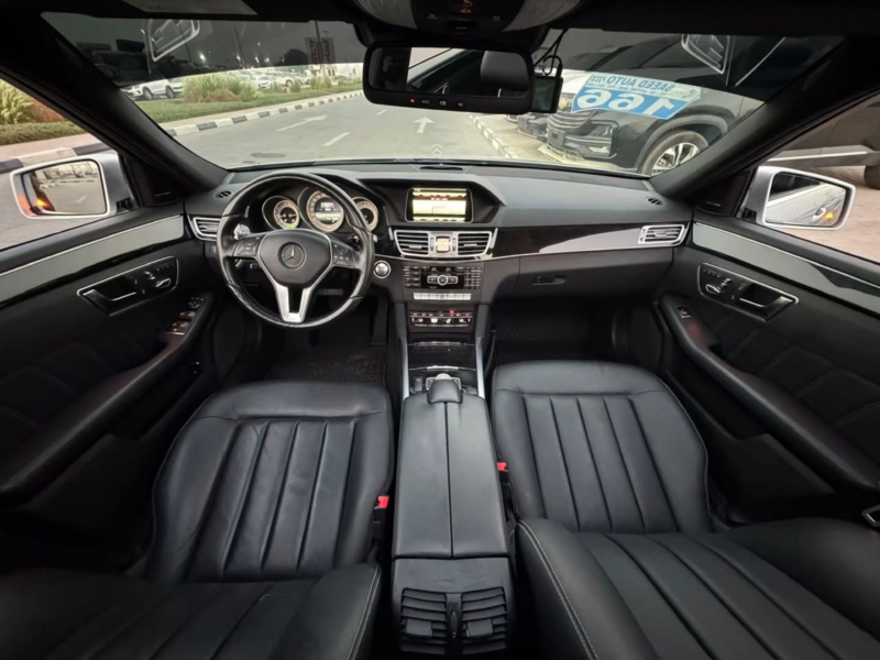 2014 Mercedes-Benz E300 3.5-liter V6 Petrol Engine Silver Black Sedan NEAT AND CLEAN CAR