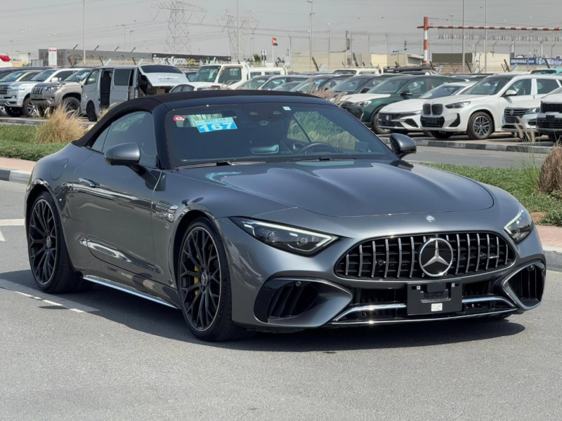 2023 Mercedes-Benz AMG SL 63 4.0-liter twin-turbocharged V8 Petrol Engine Grey Black Convertible