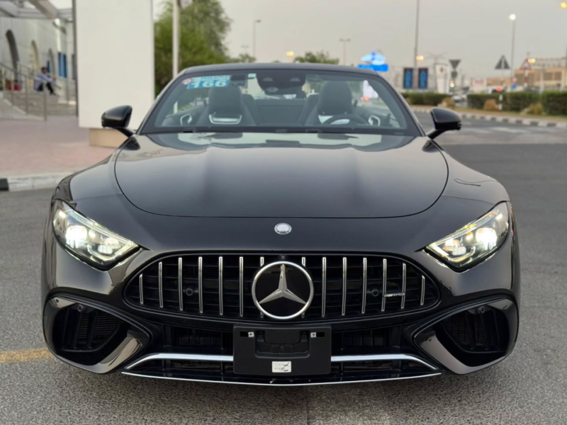2023 Mercedes-Benz AMG SL 63 4.0-liter twin-turbocharged V8 Petrol Engine Black Convertible Clean Car