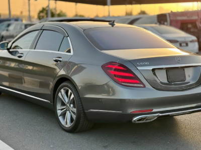 2018 Mercedes-Benz S 600 L 6.0-liter twin-turbocharged V12 Engine Grey Beige Sedan Clean Car