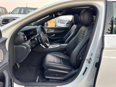 2021 Mercedes-Benz E350 2.0-liter turbocharged 4-cylinder Petrol Engine White Black Sedan