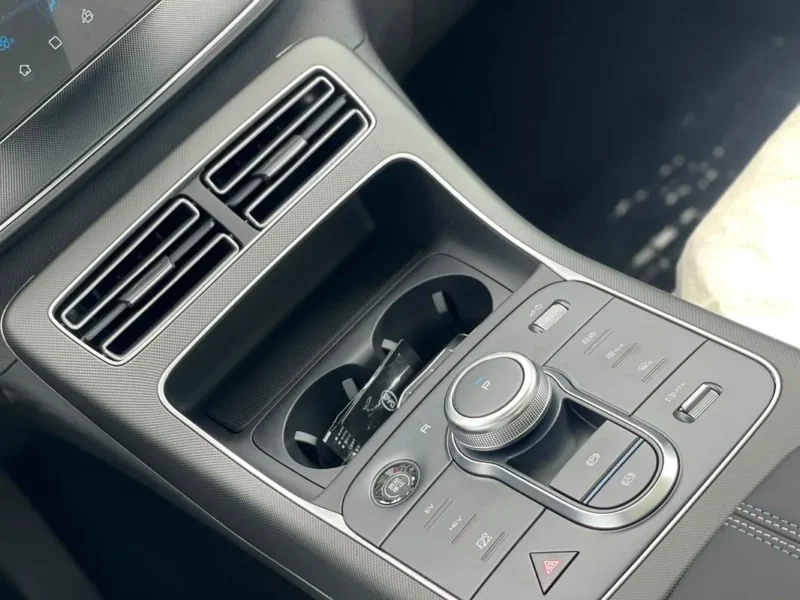 2025 BYD Destroyer 05 55 Luxury Edition DM-i Plug-in Hybrid 4 Cylinders Engine White Beige Sedan