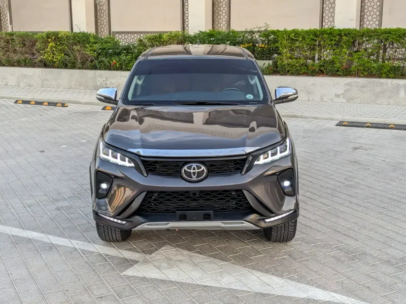 2016 Toyota Fortuner EXR Facelifted 2025 2.7 Litres V4 Petrol Engine Grey Orange SUV GCC Specs