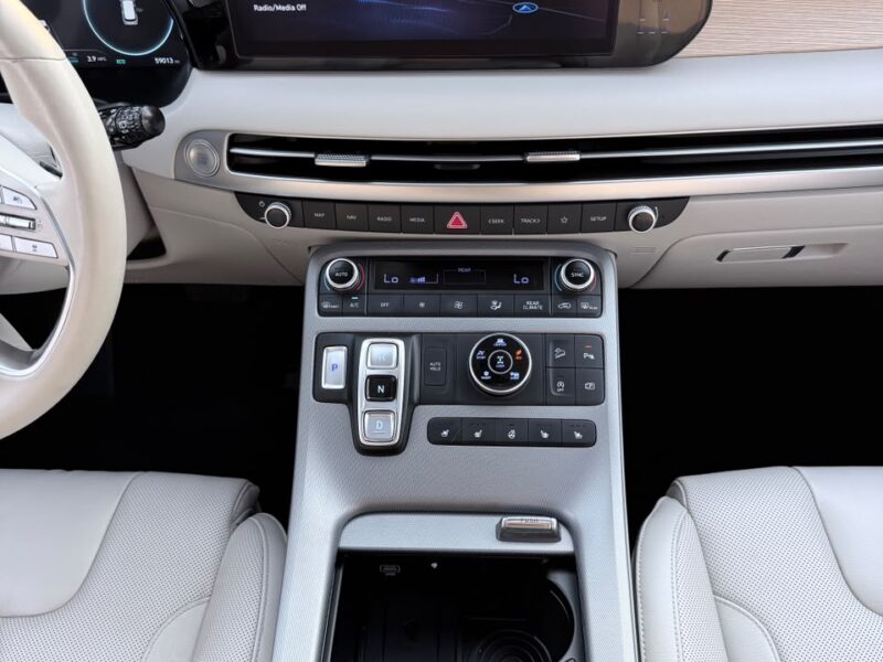 2023 HYUNDAI PALISADE LIMITED 3.8 Litres V6 VVT Petrol Engine Grey Off-White SUV US Specs