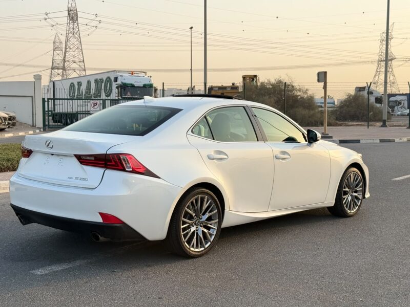 2014 LEXUS IS 250 2.5 Litres V6 Cylinders Petrol Engine White Black Sedan American Specs