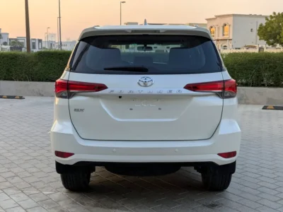 2022 Toyota Fortuner GX 2.8 Litres 4 Cylinders Diesel Engine White Beige SUV GCC Specs