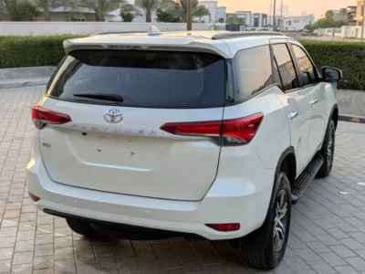 2022 Toyota Fortuner GX 2.8 Litres 4 Cylinders Diesel Engine White Beige SUV GCC Specs