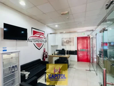 Prime Location in Al Quoz Industrial 4 3330 sq ft